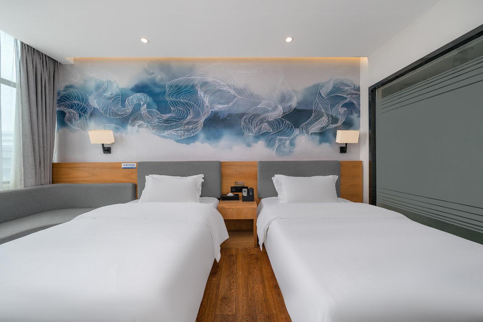 Felice Hotel-Guangzhou Baiyun International Airport Renhe Metro Station Branch 広州 エクステリア 写真