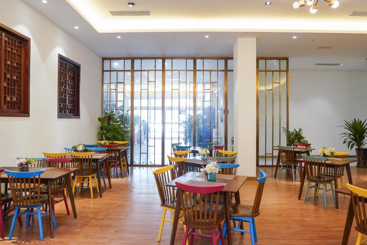 Felice Hotel-Guangzhou Baiyun International Airport Renhe Metro Station Branch 広州 エクステリア 写真