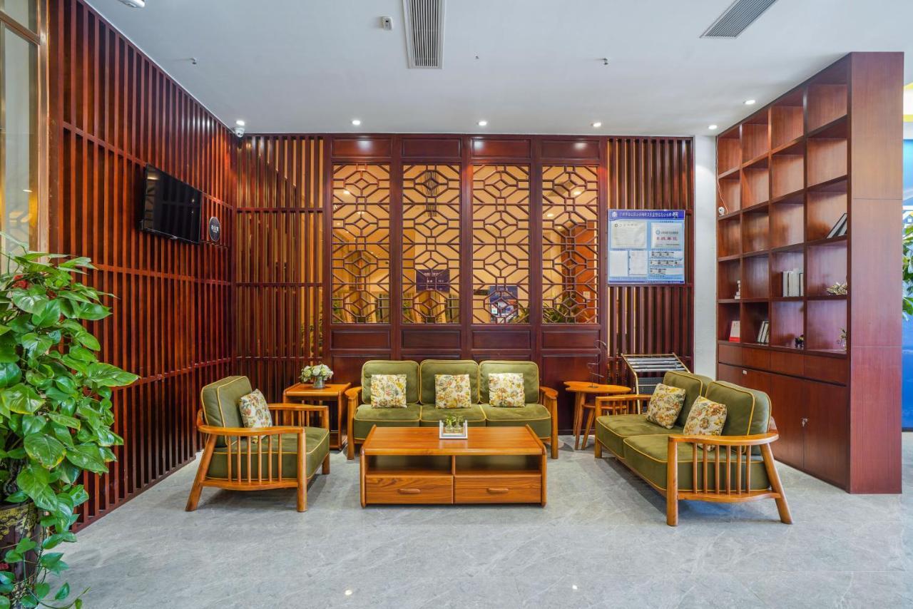 Felice Hotel-Guangzhou Baiyun International Airport Renhe Metro Station Branch 広州 エクステリア 写真